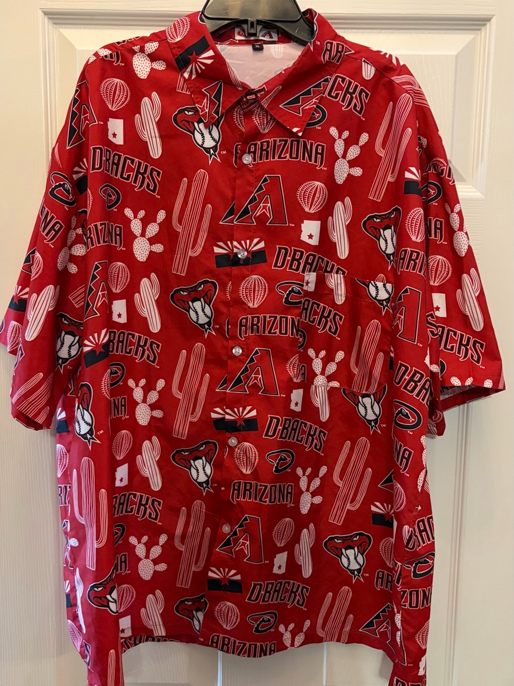 Arizona Diamondbacks Red Short-Sleeve Button-Down Shirt